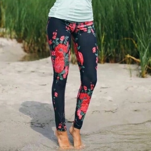 Albion Pants - ALBION ANTIGUA FLORAL LEGGINS SZ SMALL